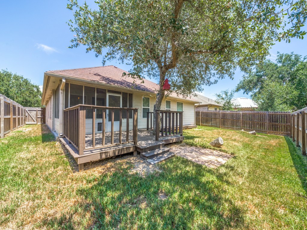 113 Georgian Oaks St