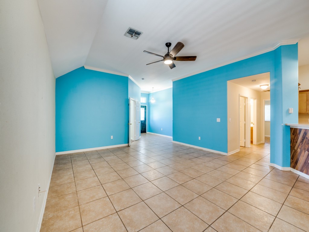 113 Georgian Oaks St