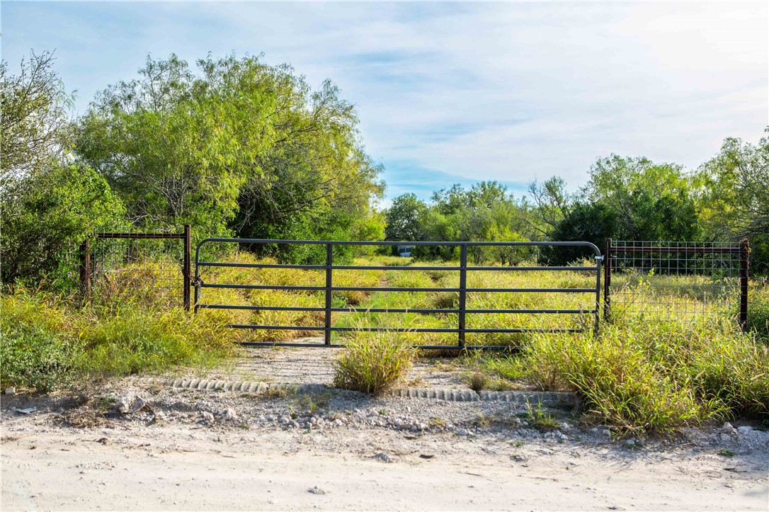 000 County Road 105