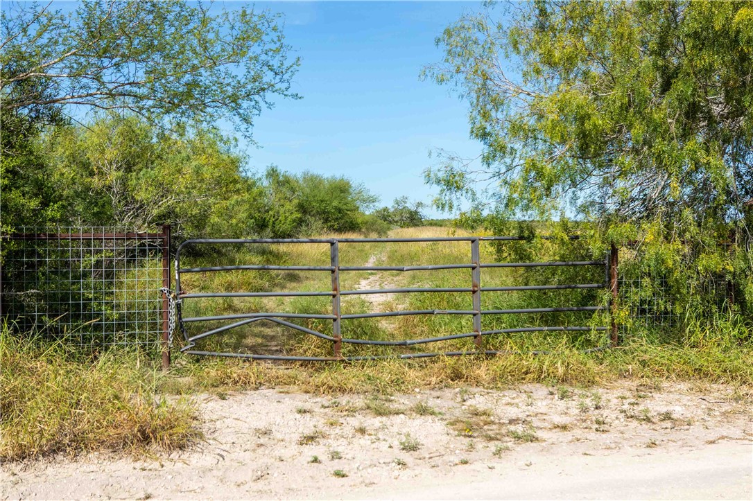 n/a County Road 105