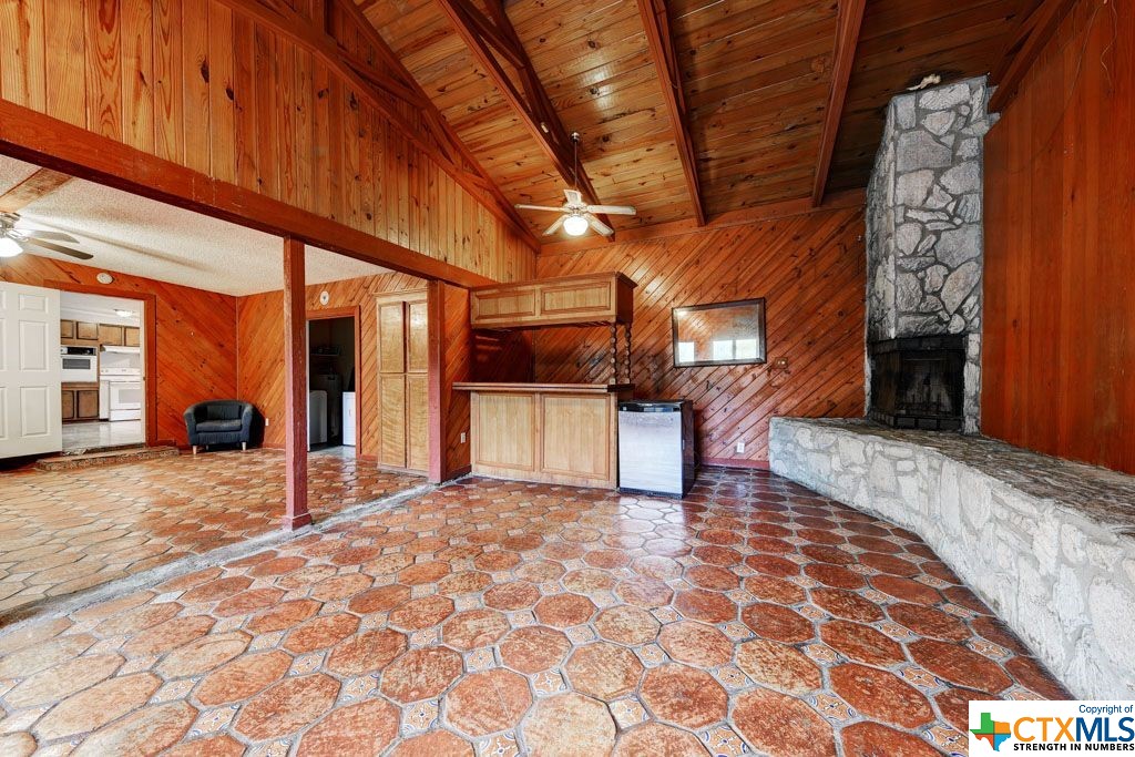119 Canyon Road
