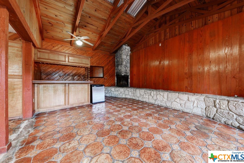119 Canyon Road