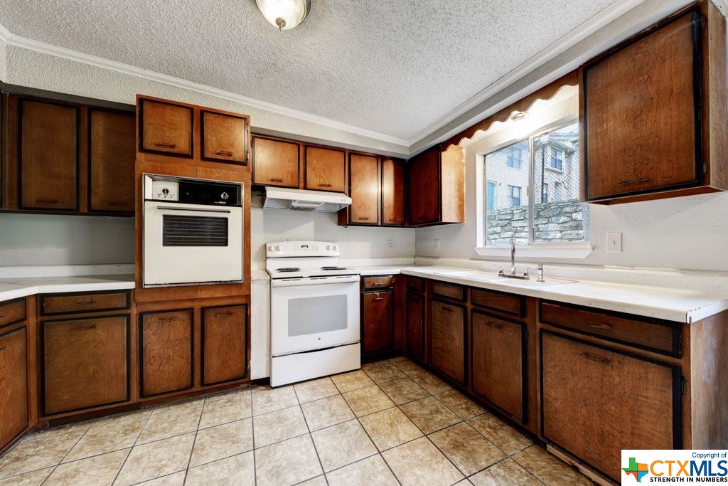 119 Canyon Road