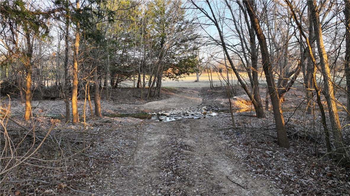 2601 Seldom Seen Road