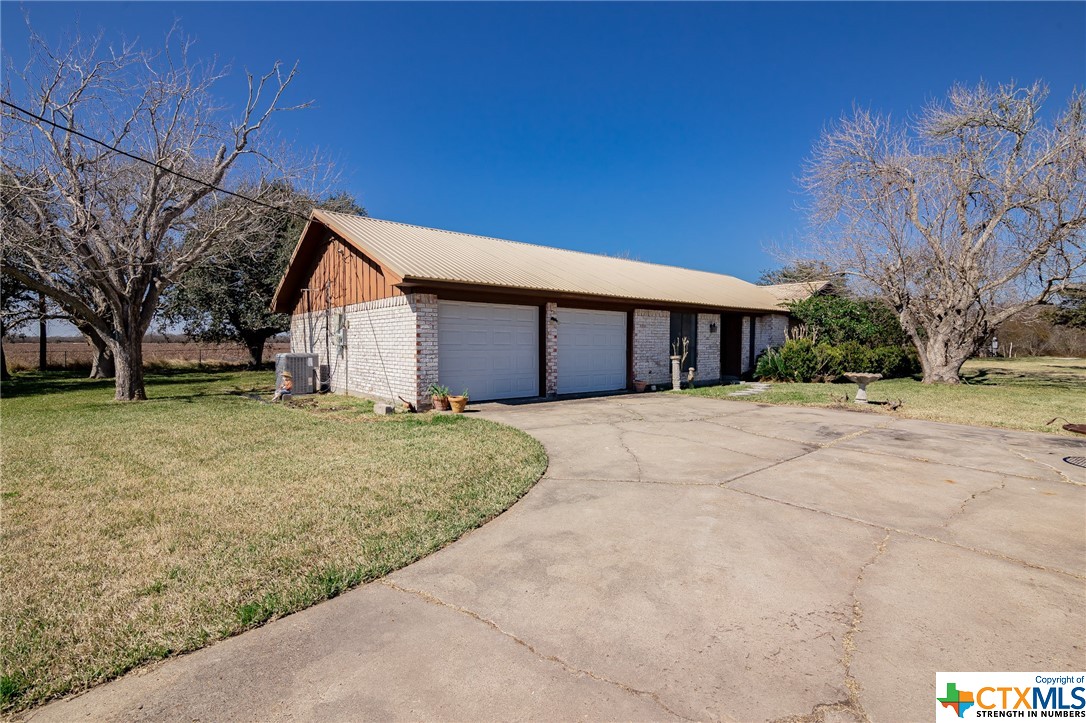 1414 Buentello Road
