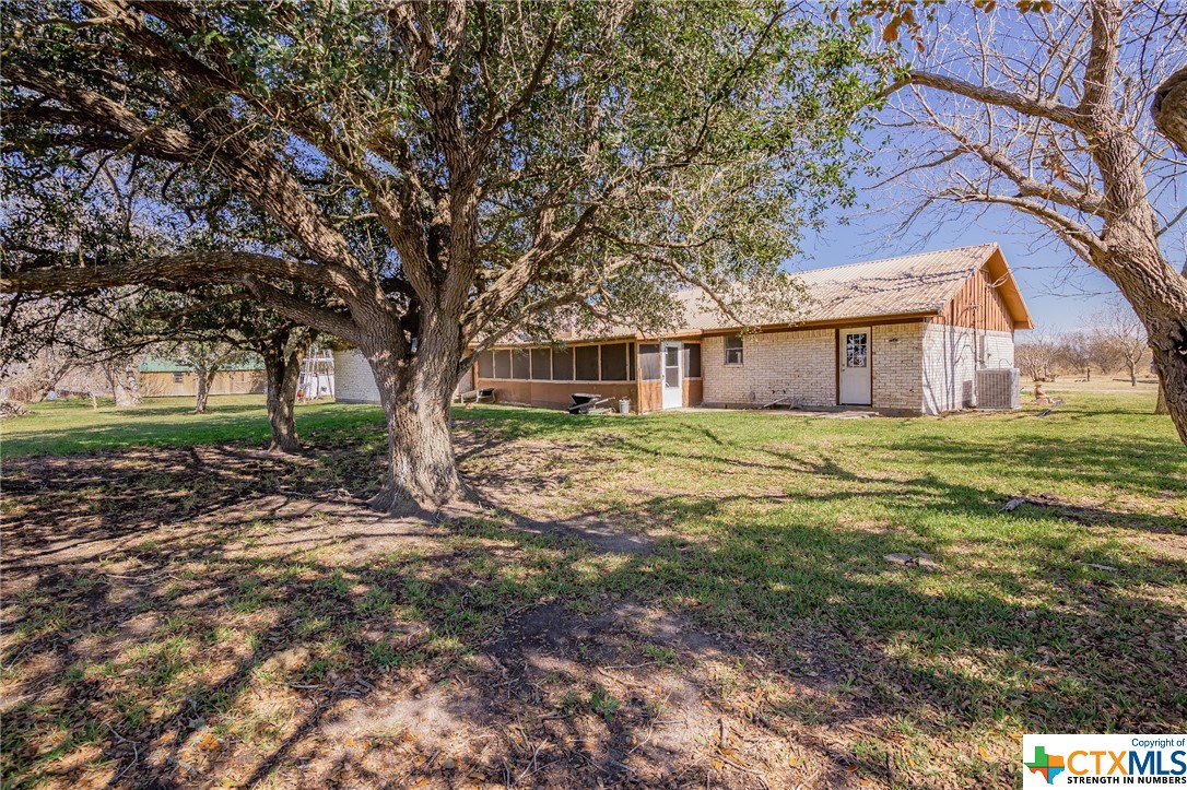 1414 Buentello Road