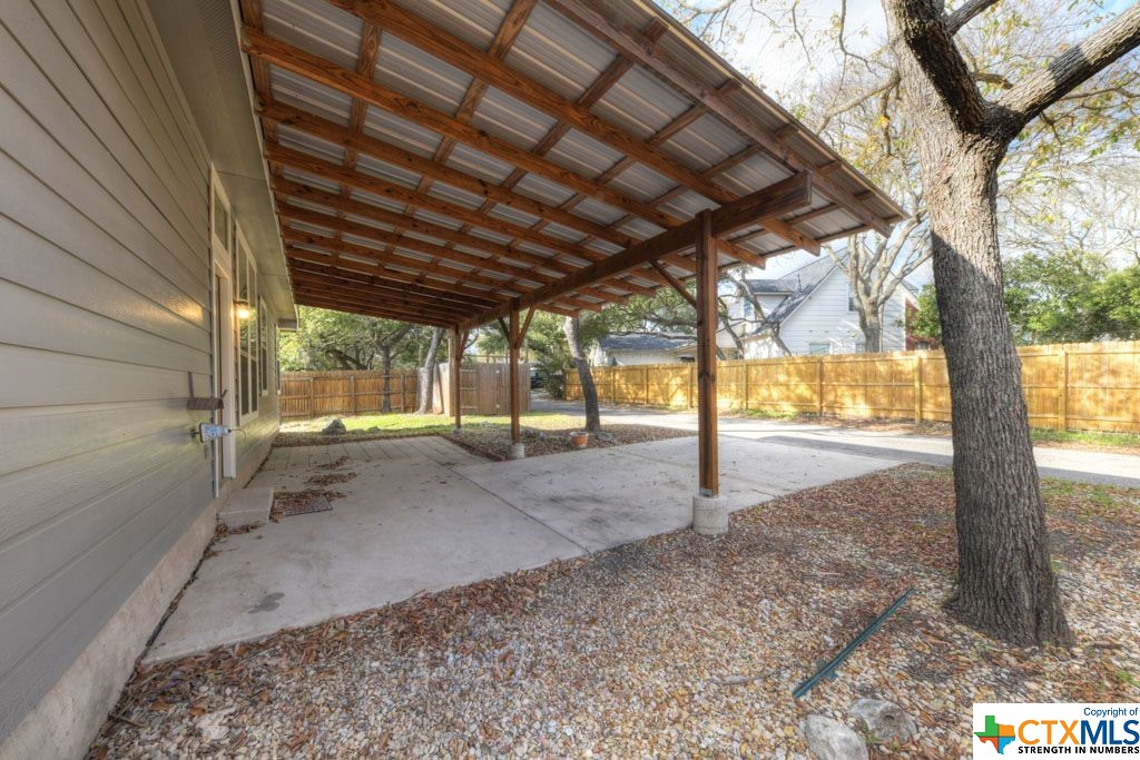 2038 Ridge View Drive