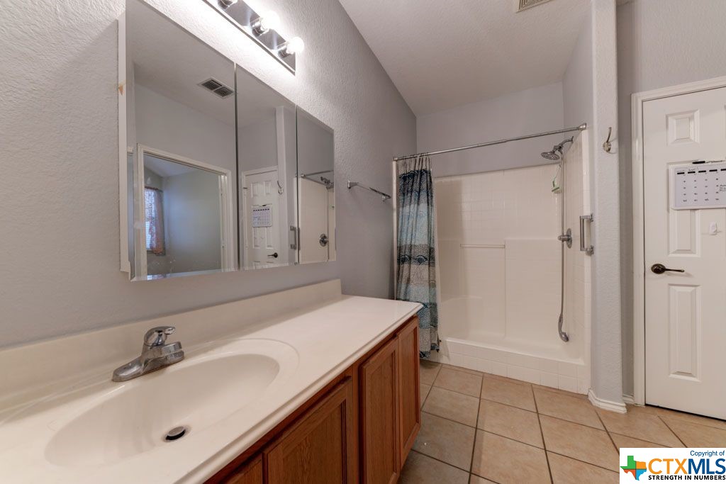 2038 Ridge View Drive
