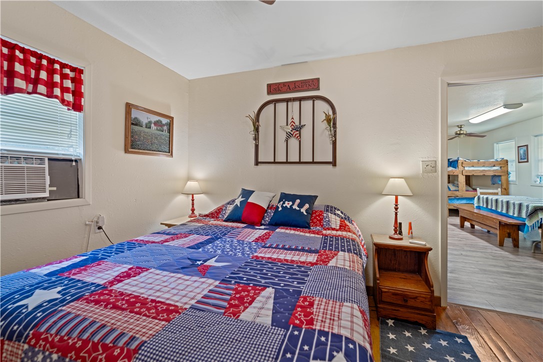 5550 Hamilton Hill Lane