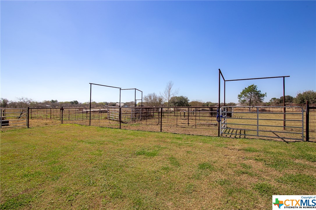 2243 Old Goliad Road