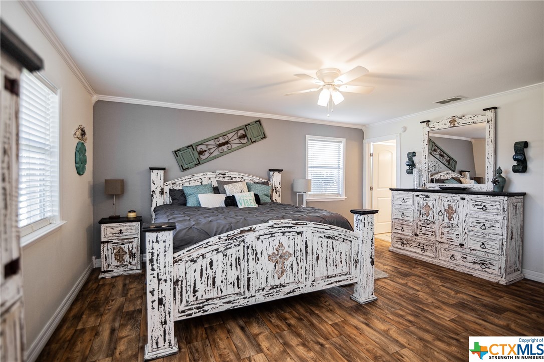 2243 Old Goliad Road