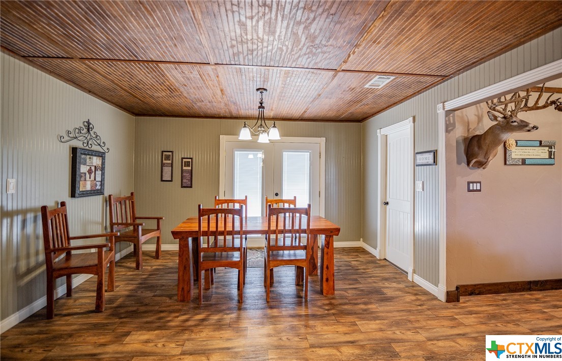 2243 Old Goliad Road