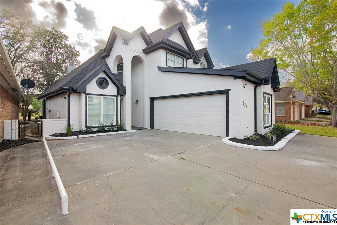 225 Charleston Drive