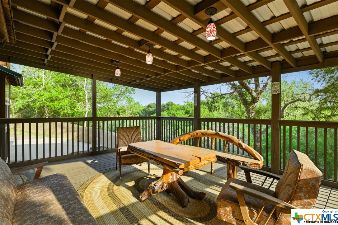 617 S Commercial Street