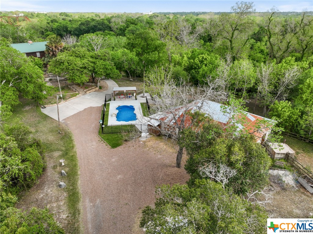 617 S Commercial Street