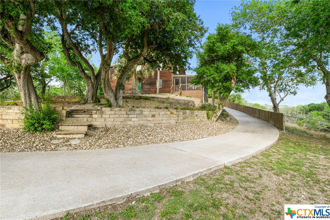 617 S Commercial Street