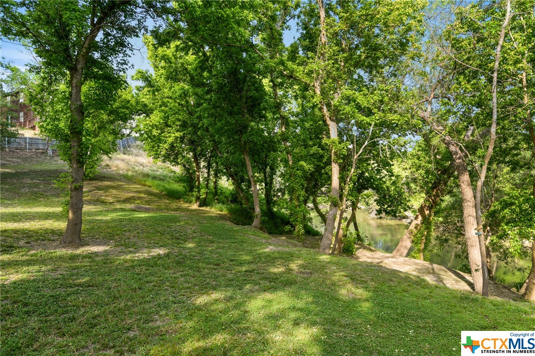 617 S Commercial Street