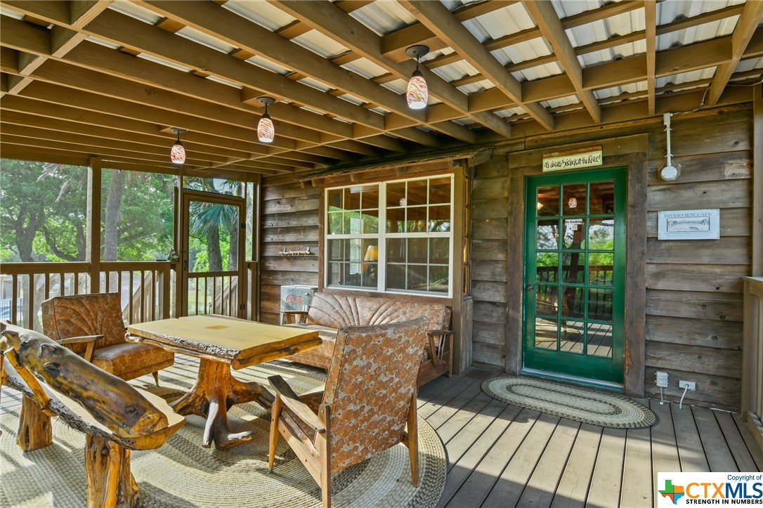 617 S Commercial Street