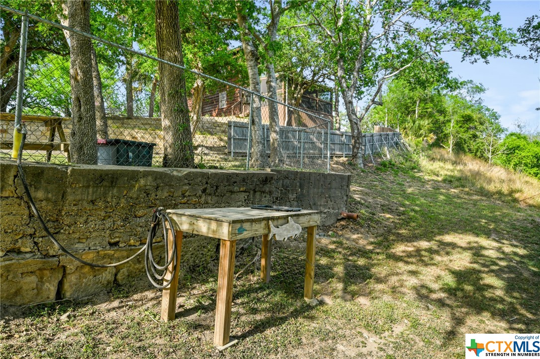 617 S Commercial Street