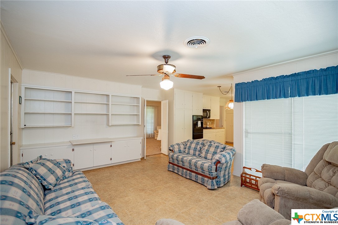 901 Gardenia Lane