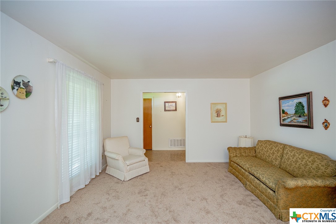 901 Gardenia Lane