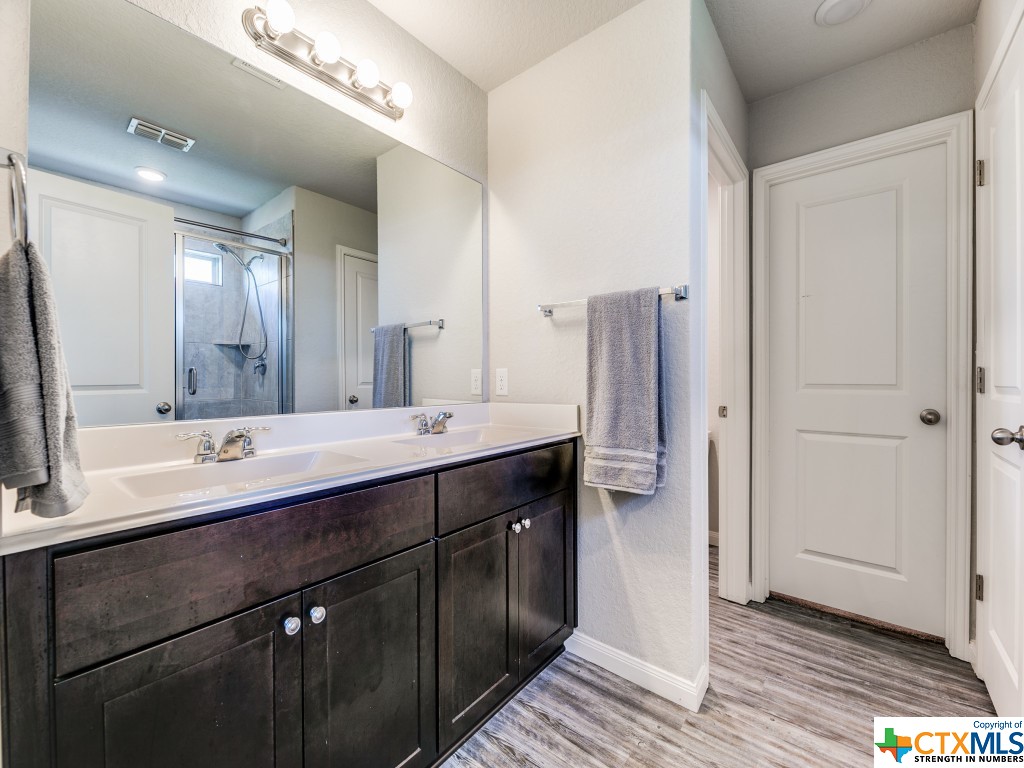 1341 Kelly River Street