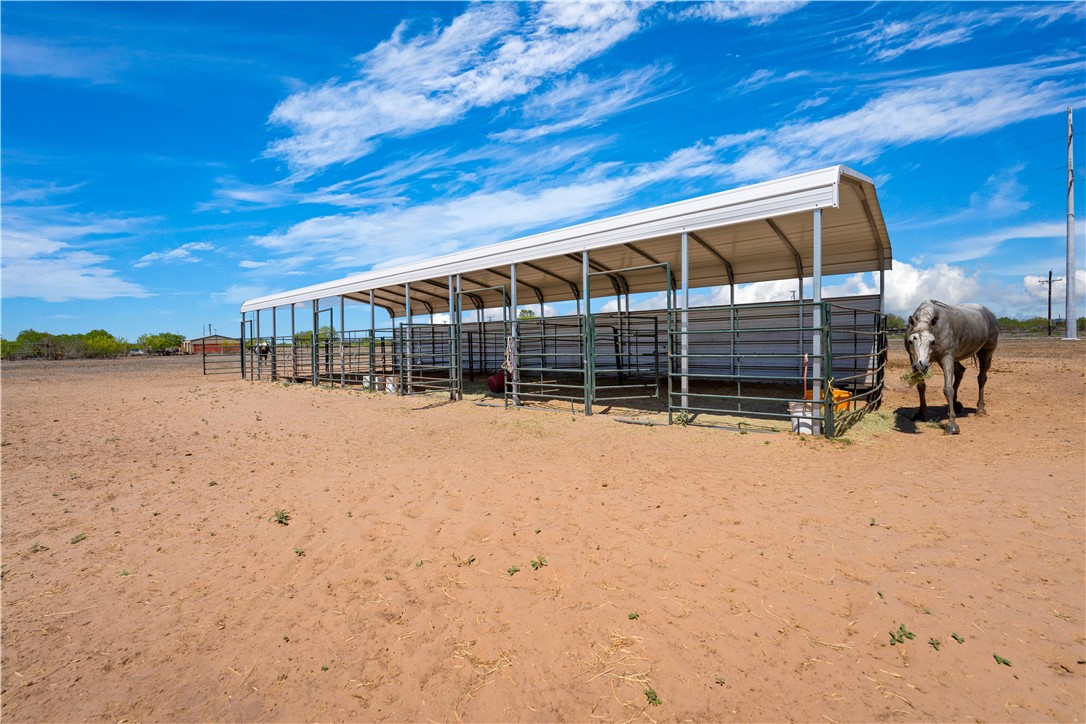 200 W County Road 418