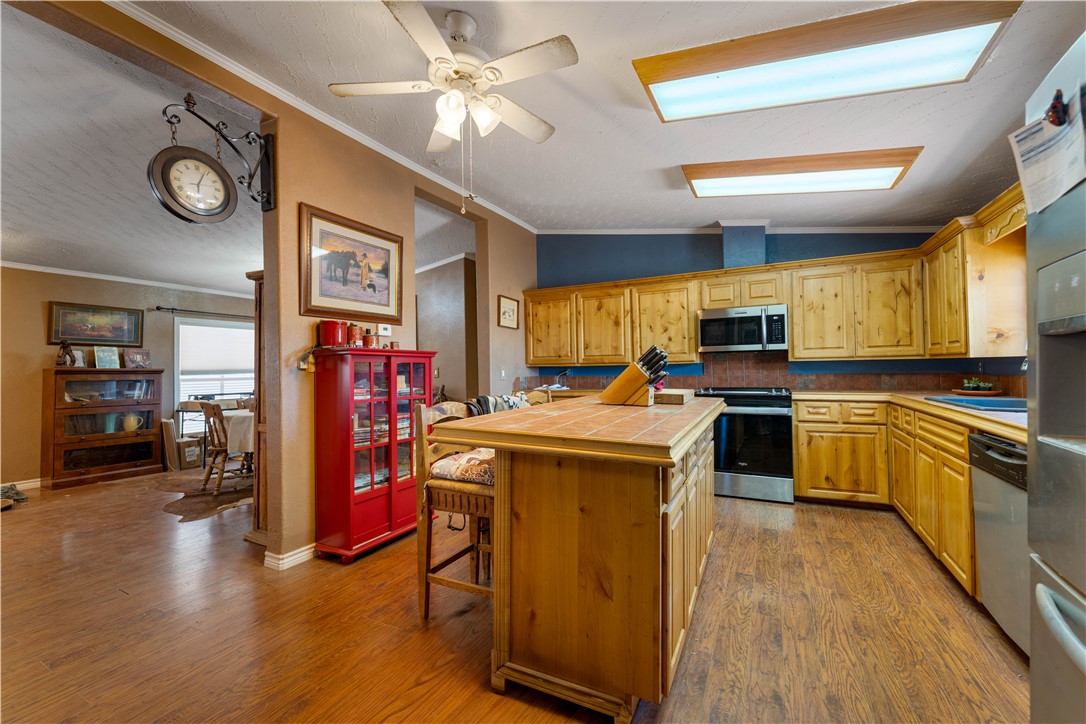 200 W County Road 418