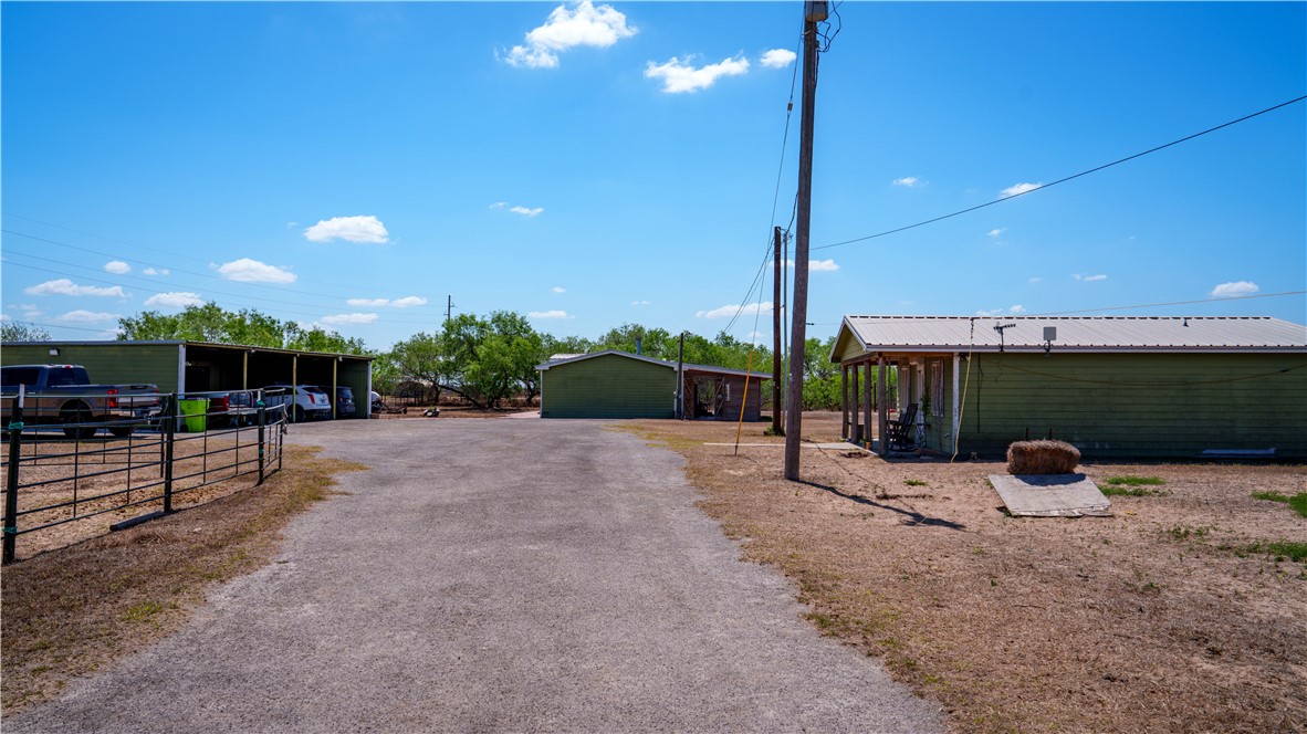200 W County Road 418