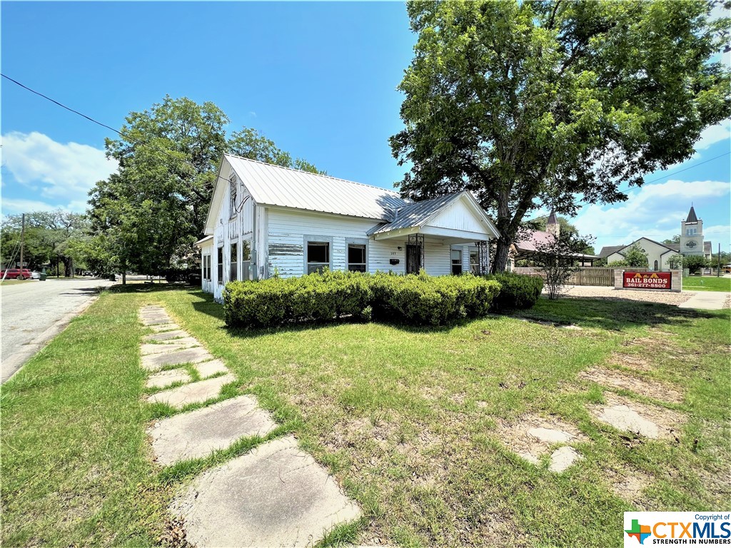 309 N Clinton Street