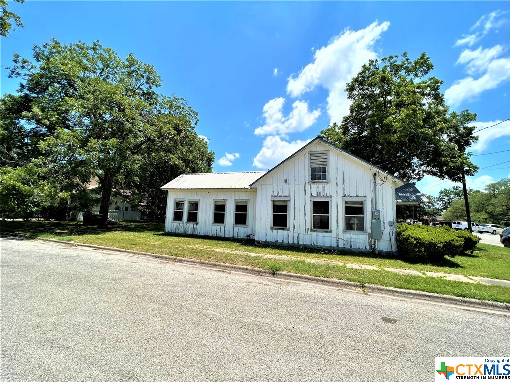 309 N Clinton Street