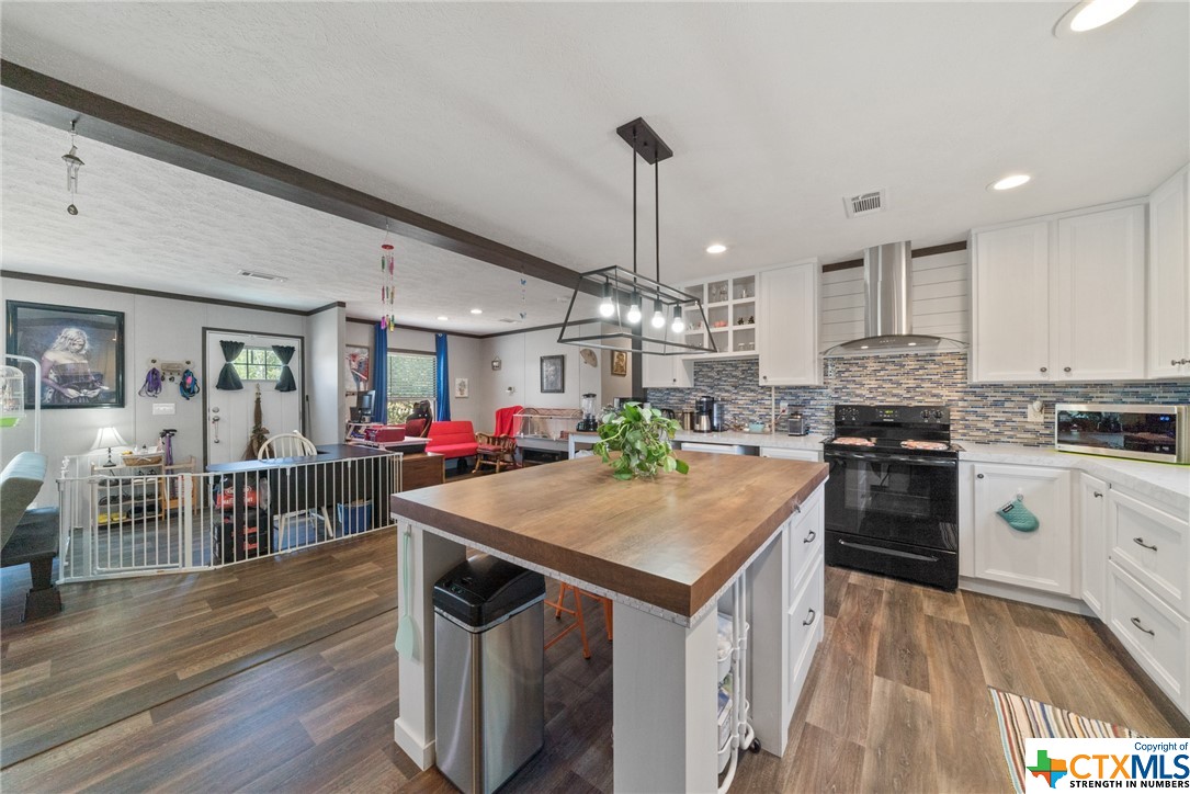 9780 Rebecca Creek Road