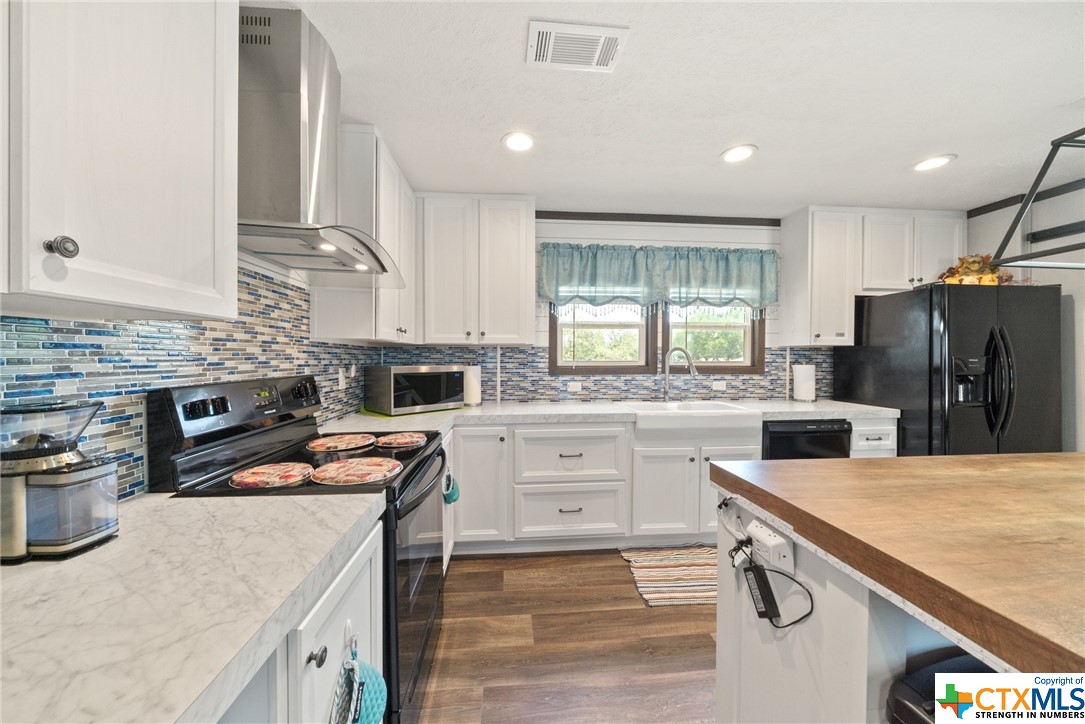 9780 Rebecca Creek Road