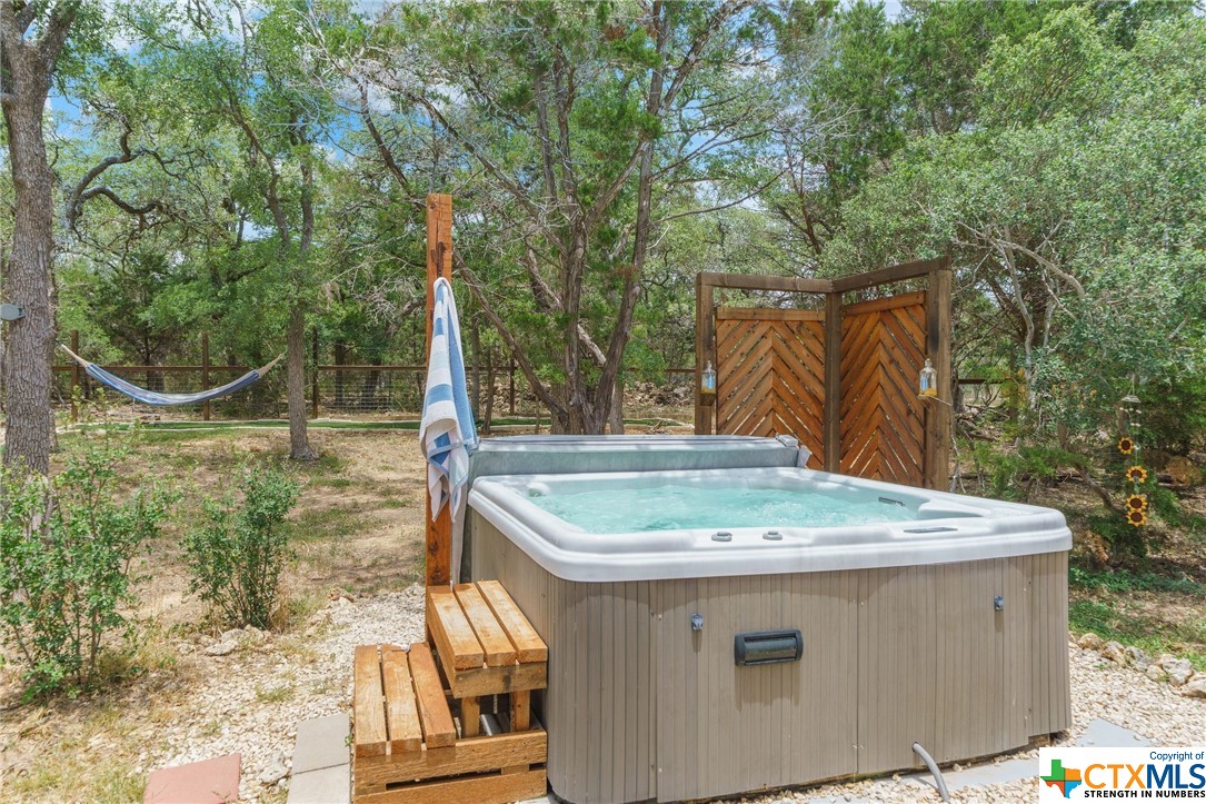 515 Deer Creek Drive