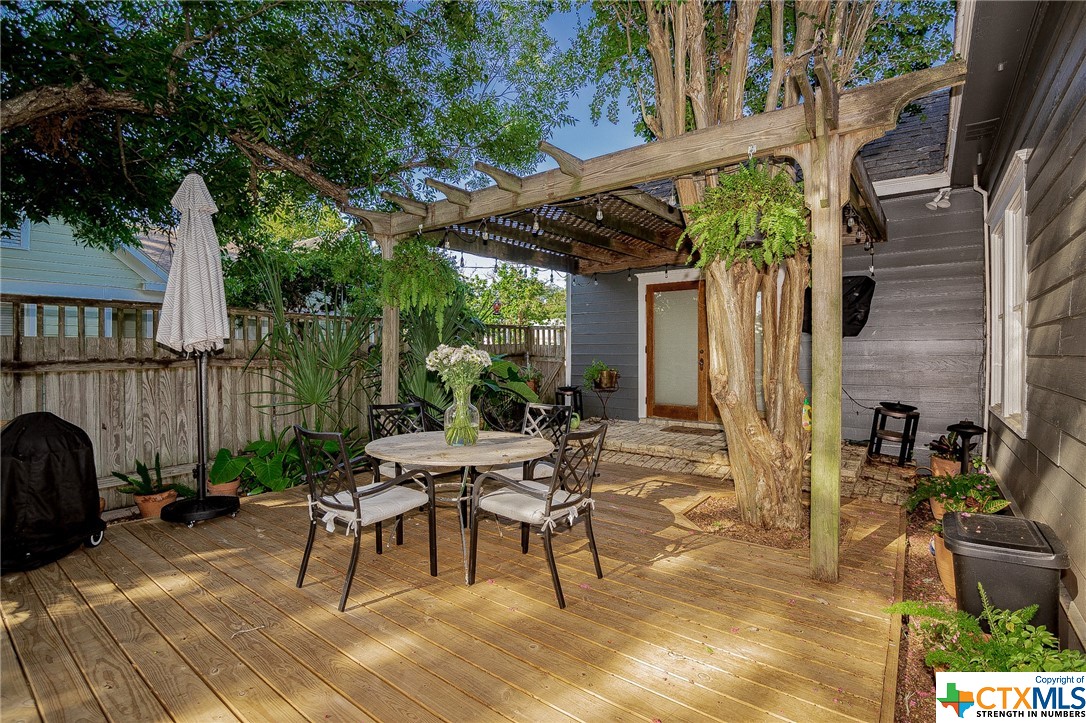 1403 N Glass Street