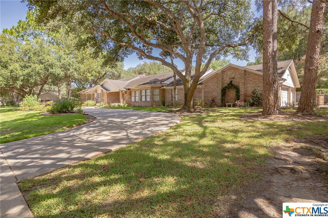 103 Creekside Drive