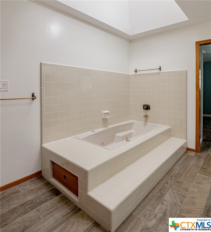 103 Creekside Drive
