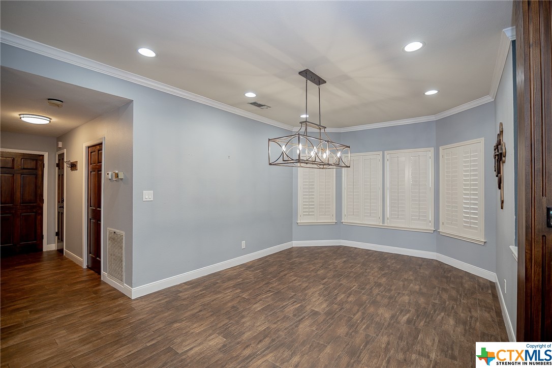 103 Creekside Drive