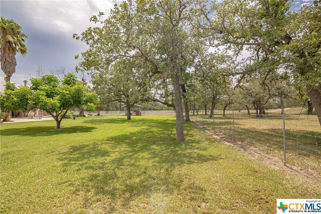 1375 Fannin Oaks Dr.