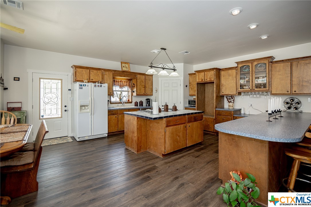 1375 Fannin Oaks Dr.