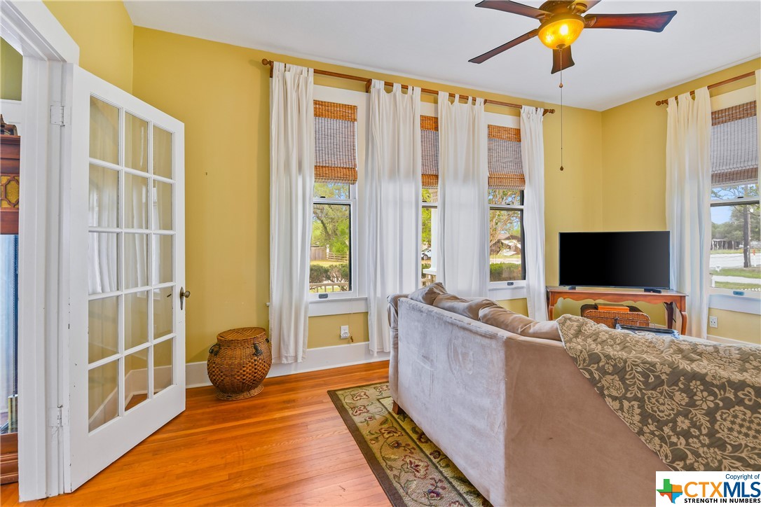 736 N Jefferson Street