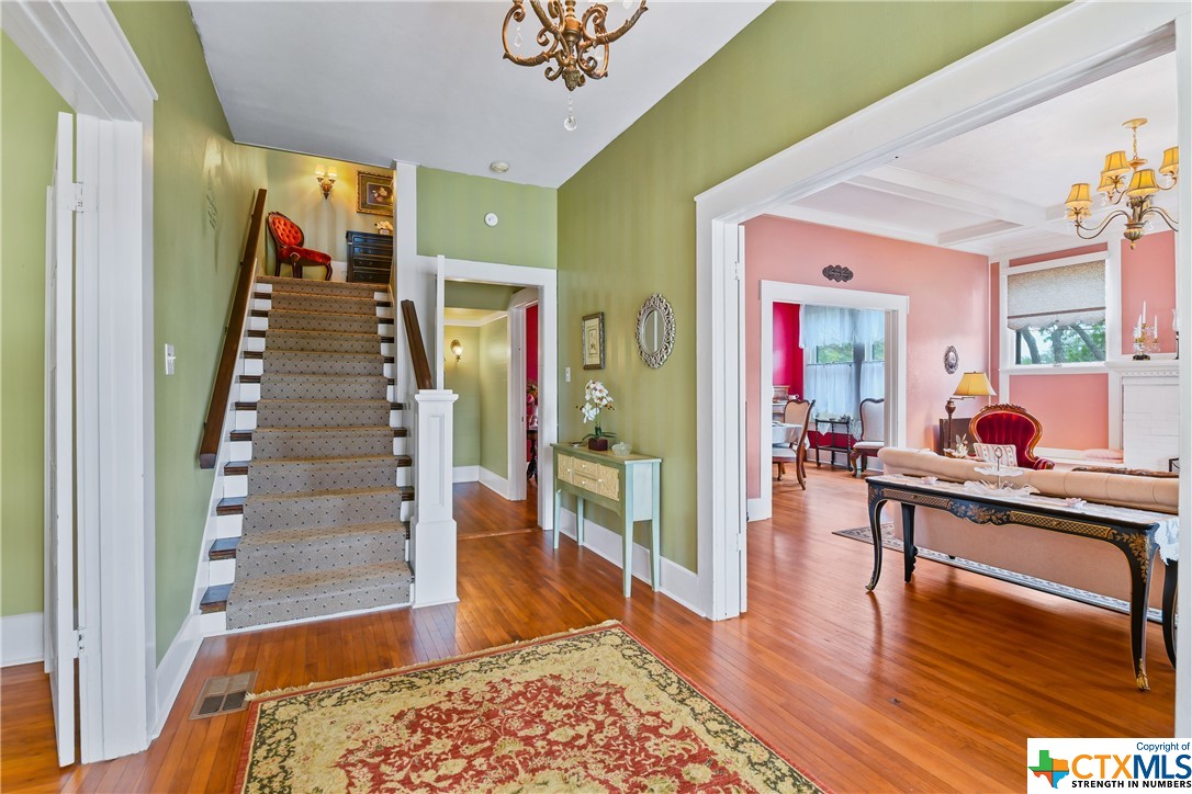 736 N Jefferson Street