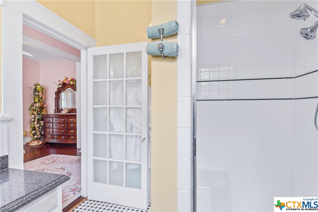 736 N Jefferson Street