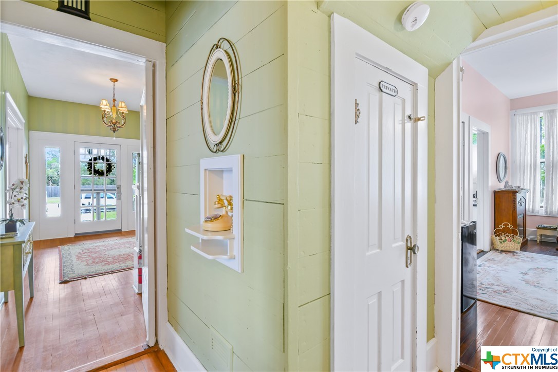 736 N Jefferson Street