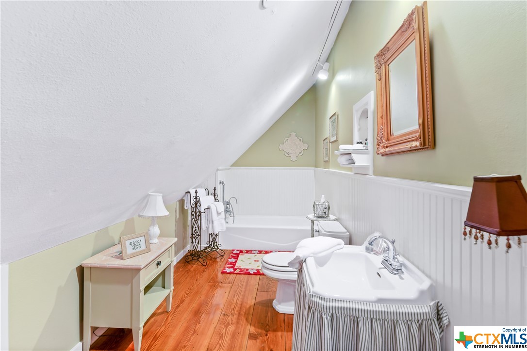 736 N Jefferson Street