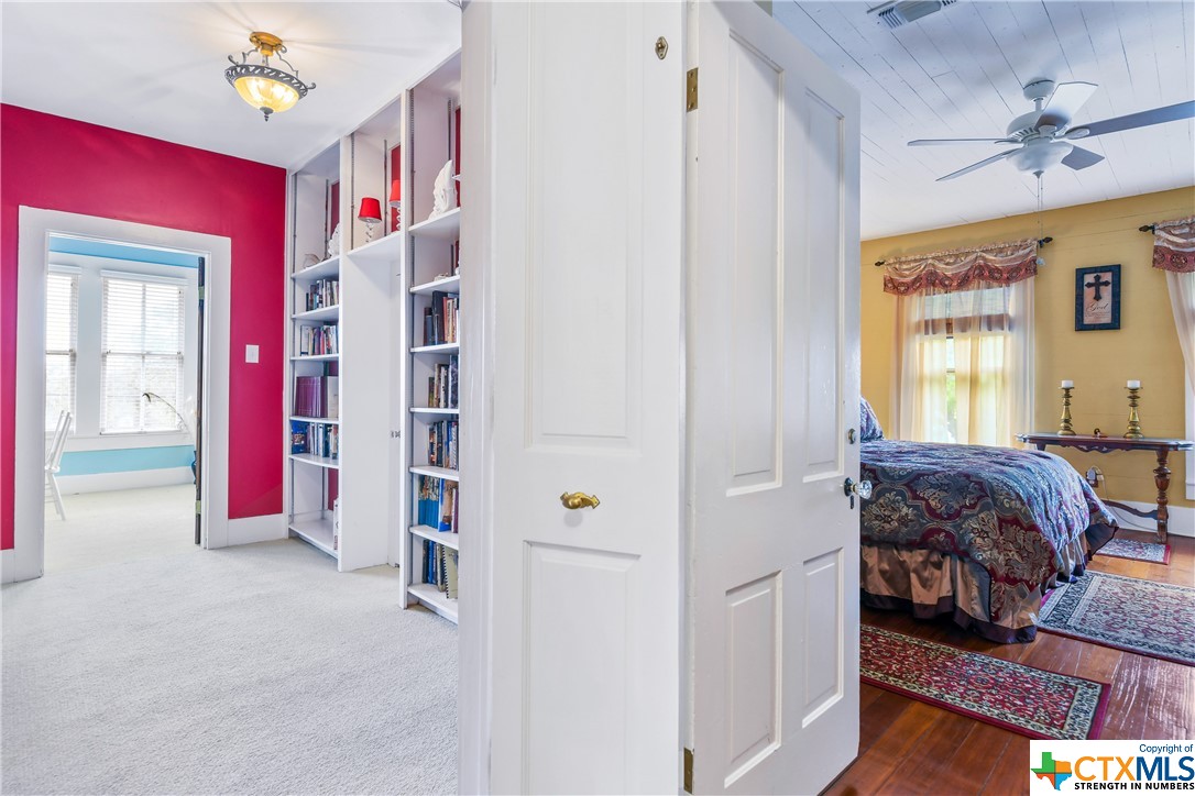 736 N Jefferson Street