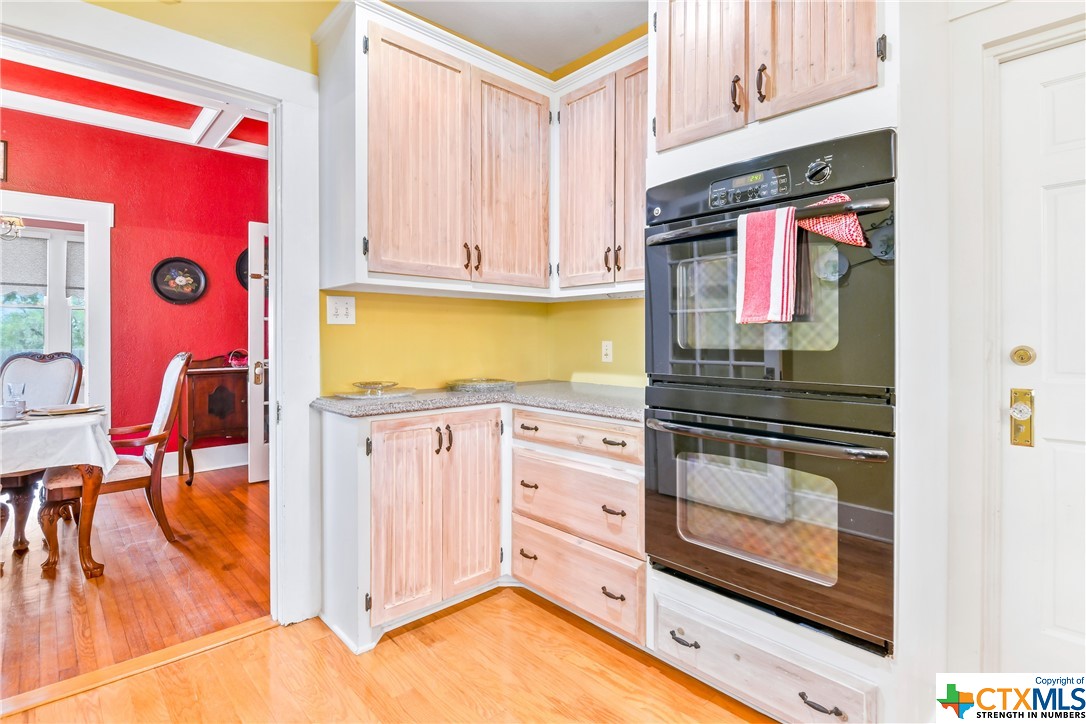 736 N Jefferson Street