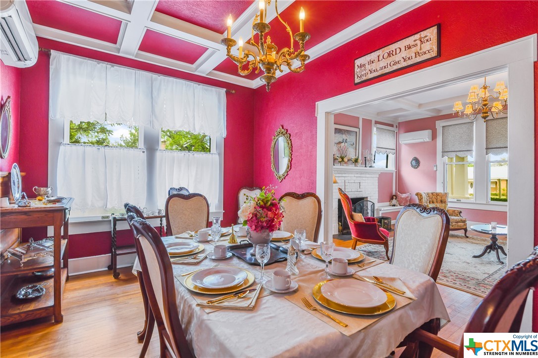 736 N Jefferson Street