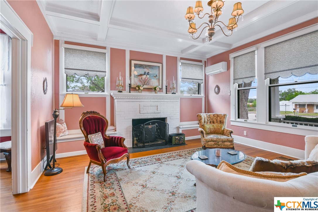 736 N Jefferson Street