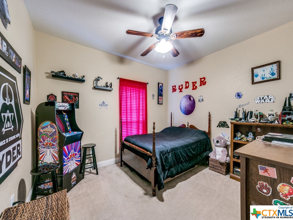 2240 Hunters Way